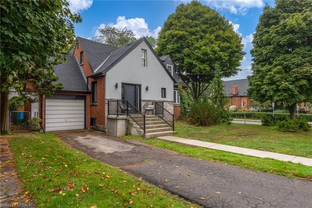 68 Mountain Park Avenue