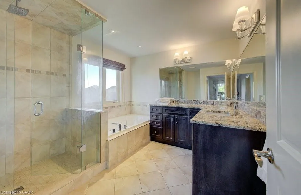6379 Christopher Crescent