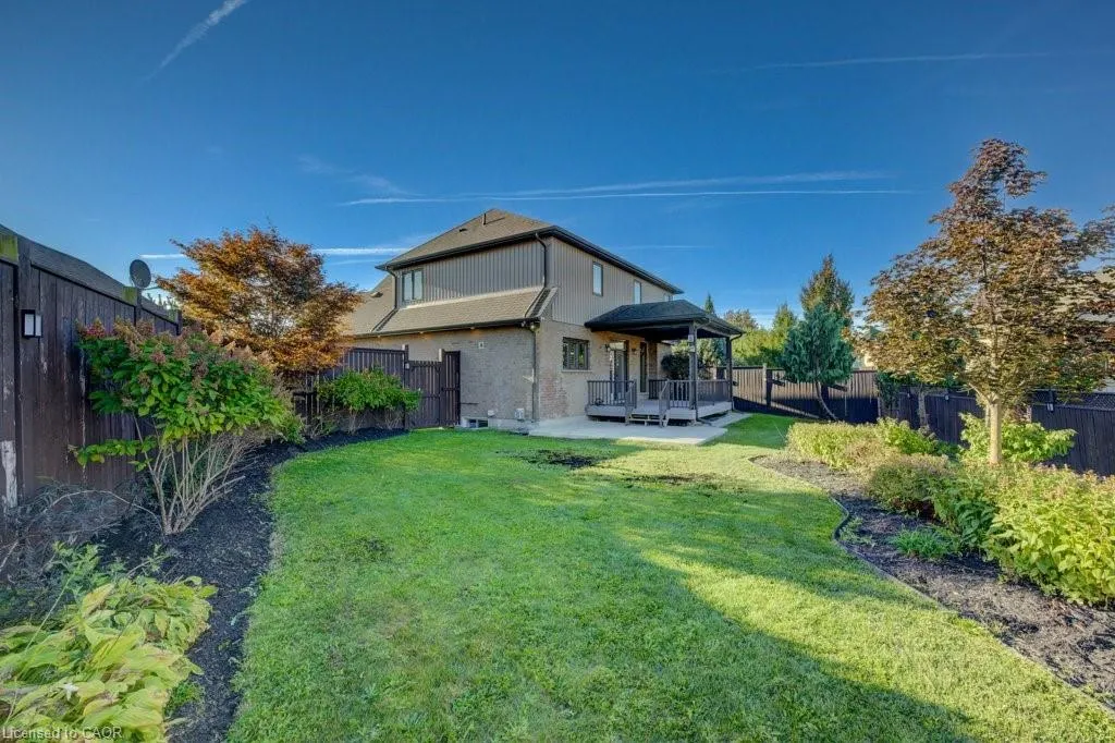 6379 Christopher Crescent