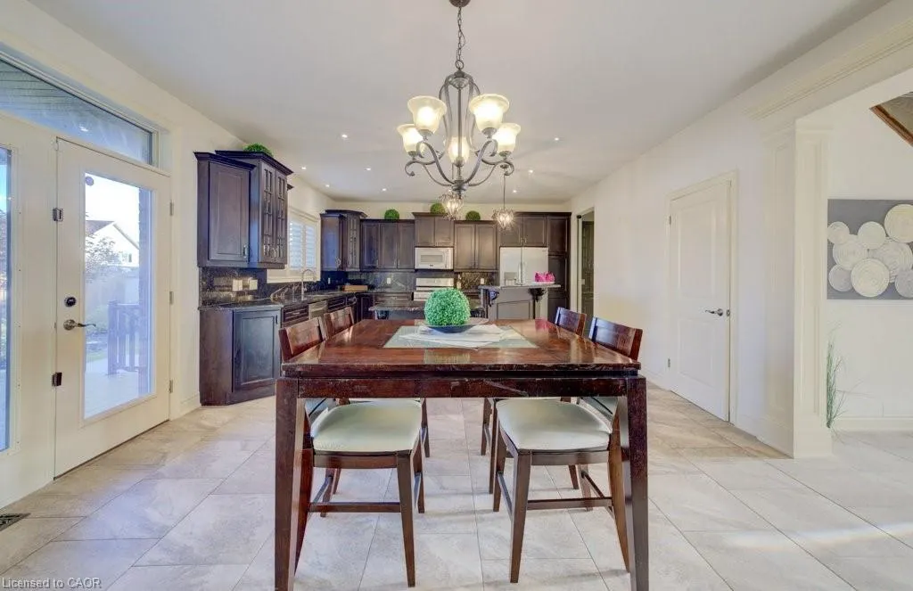 6379 Christopher Crescent