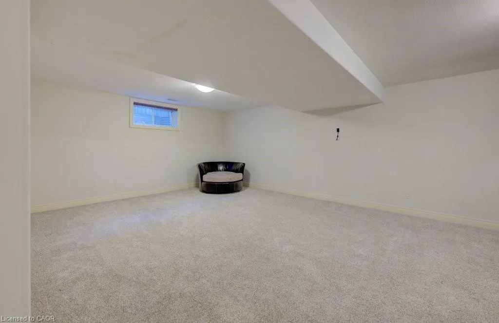 6379 Christopher Crescent