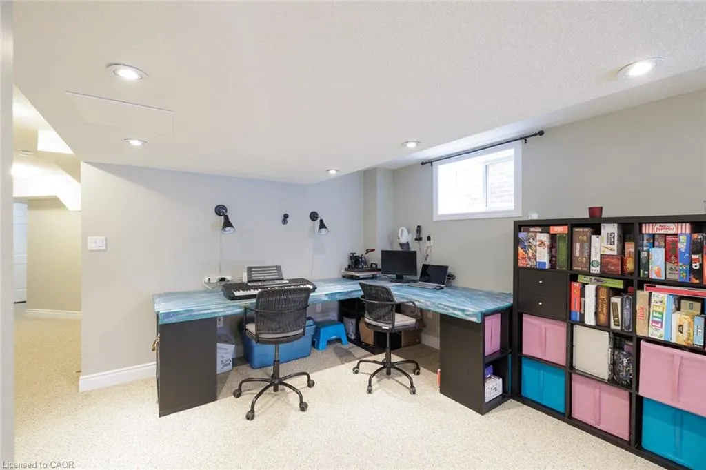 31 Broadoaks Drive