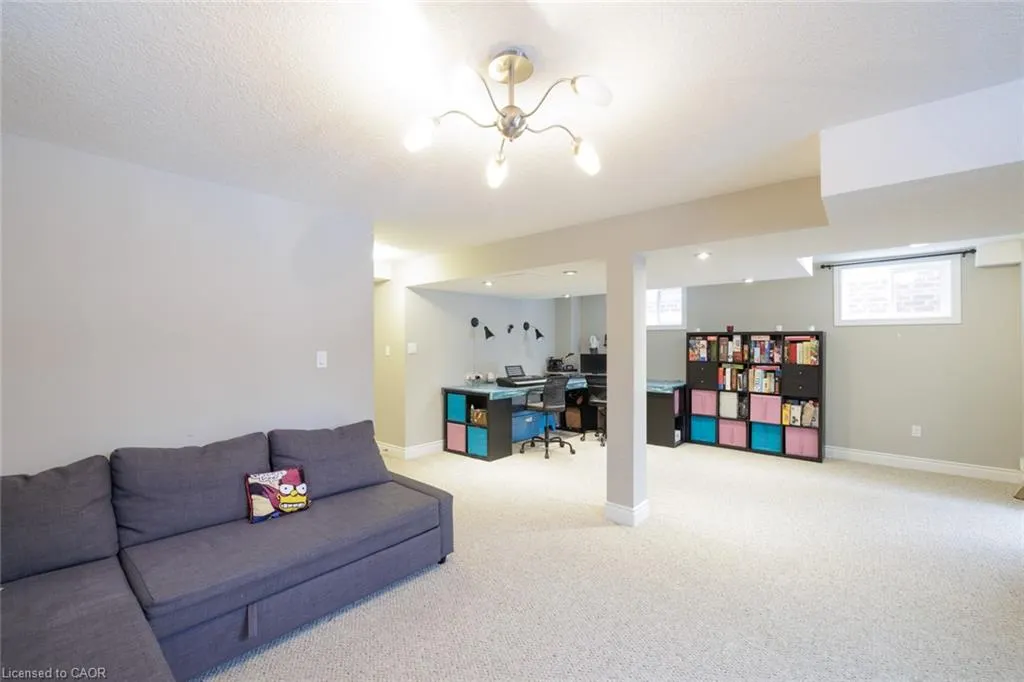 31 Broadoaks Drive