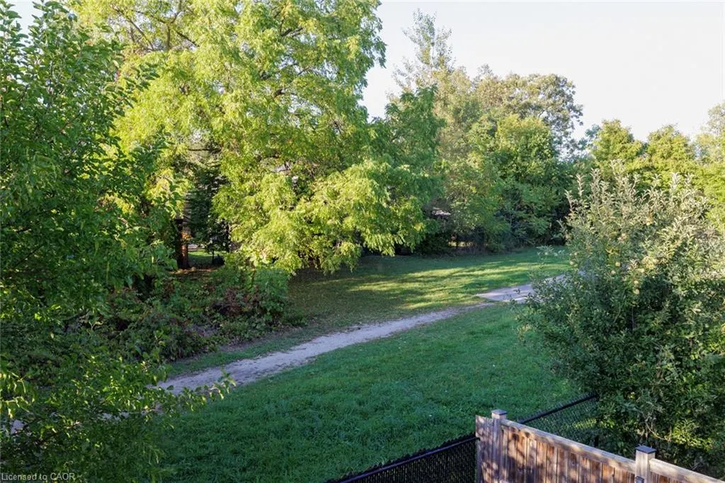 31 Broadoaks Drive