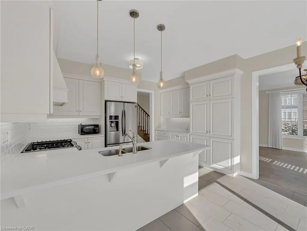 274 Esther Crescent