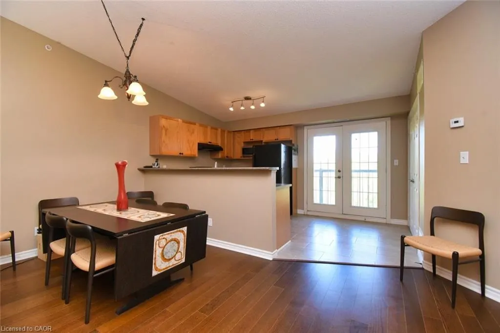 2065 Appleby Line, #411