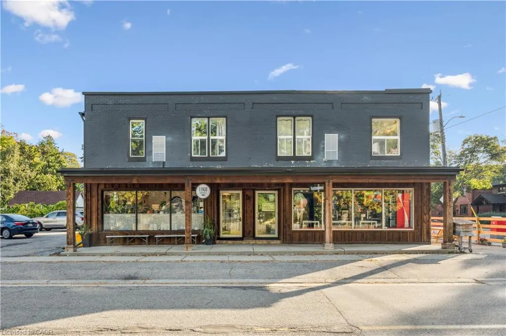 132 Ahrens Street W, #4