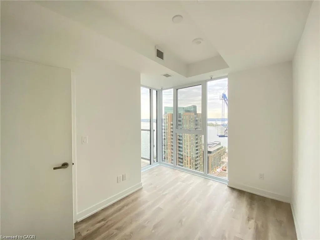 370 Martha Street, #2206