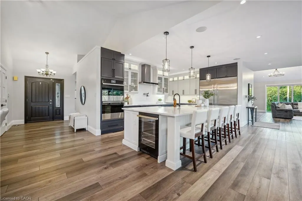 102 Concession 11 E