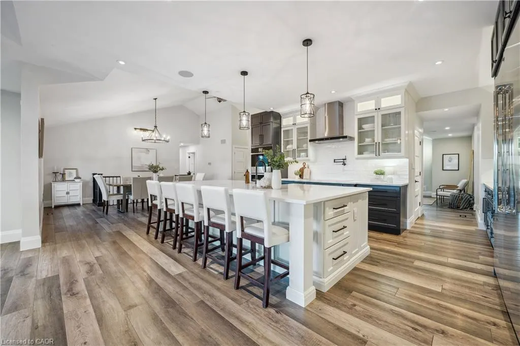 102 Concession 11 E