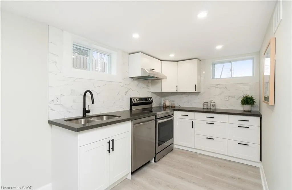 136 Grand Street, #Lower