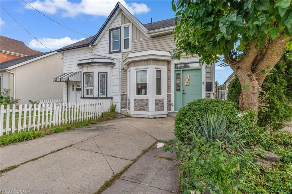 108 Emerald Street N