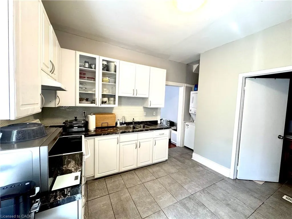108 Birch Avenue, #1