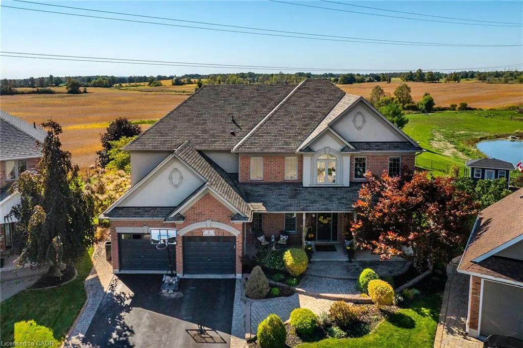 8 Blackburn Court