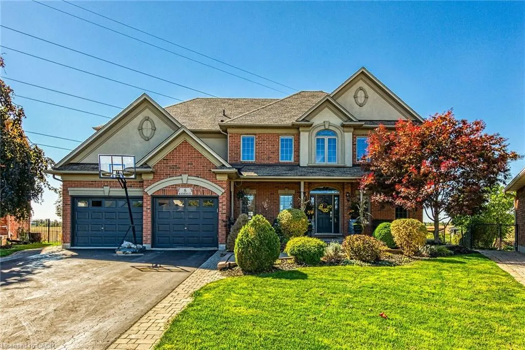 8 Blackburn Court