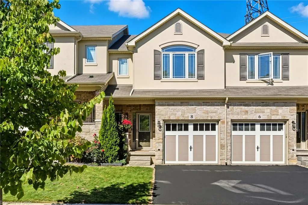 8 Elmbank Trail