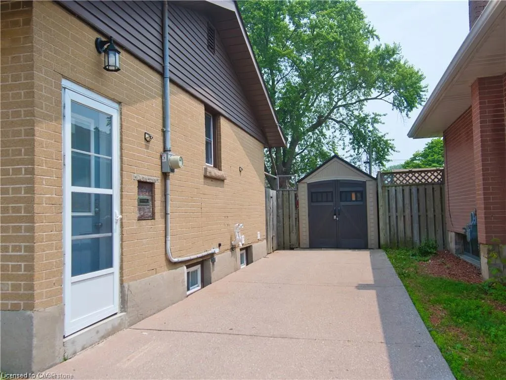 651 Upper Ottawa Street, #Lower