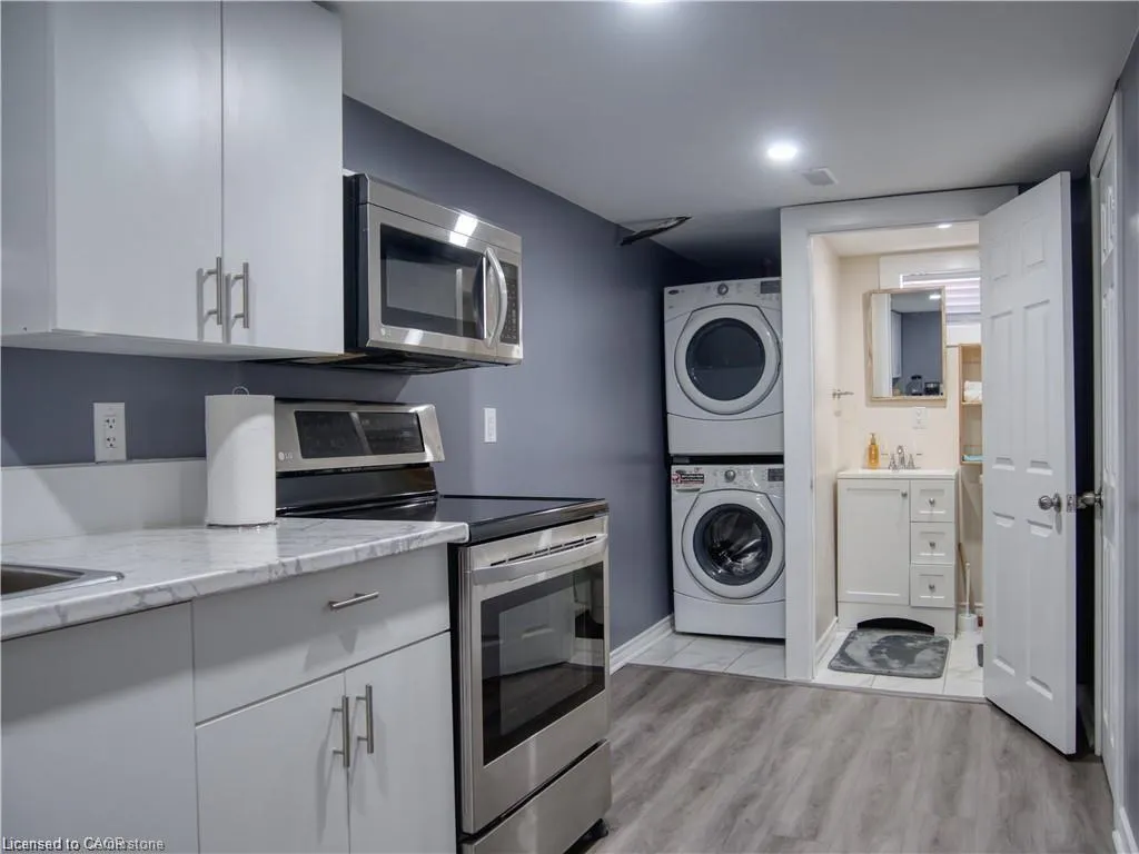 651 Upper Ottawa Street, #Lower