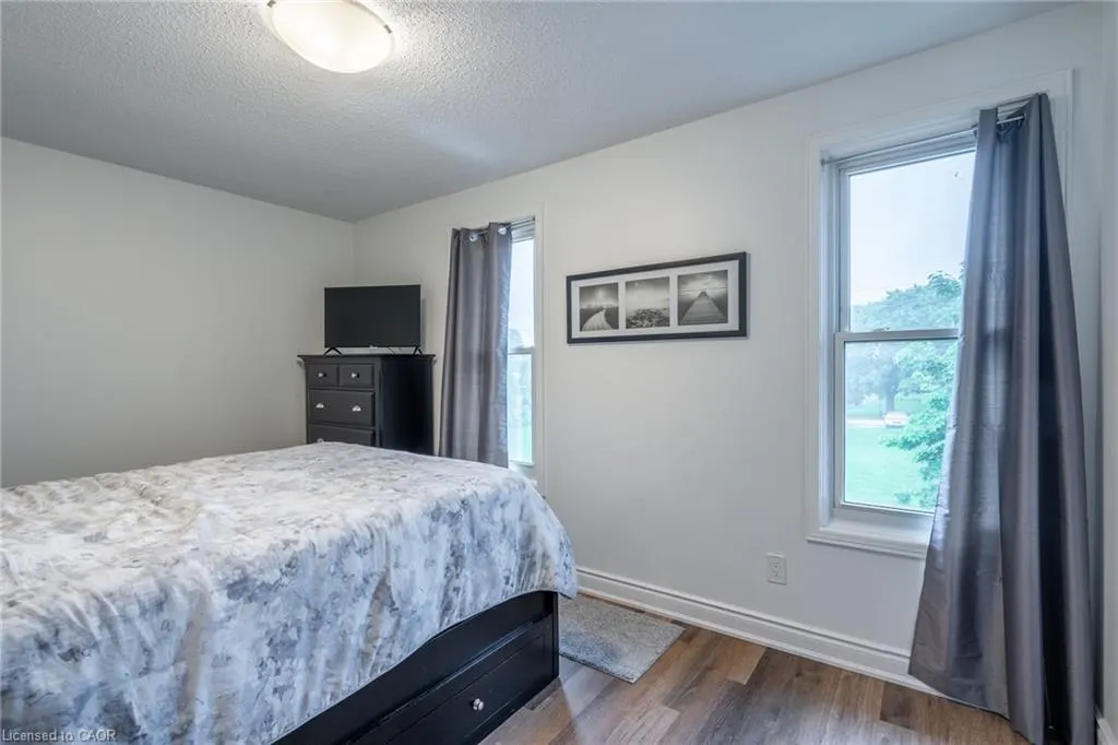 596 Grey Street, #8