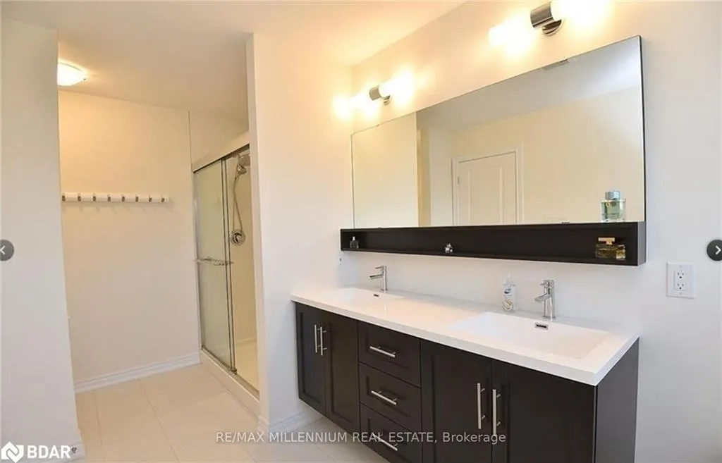 29 Hibiscus Lane