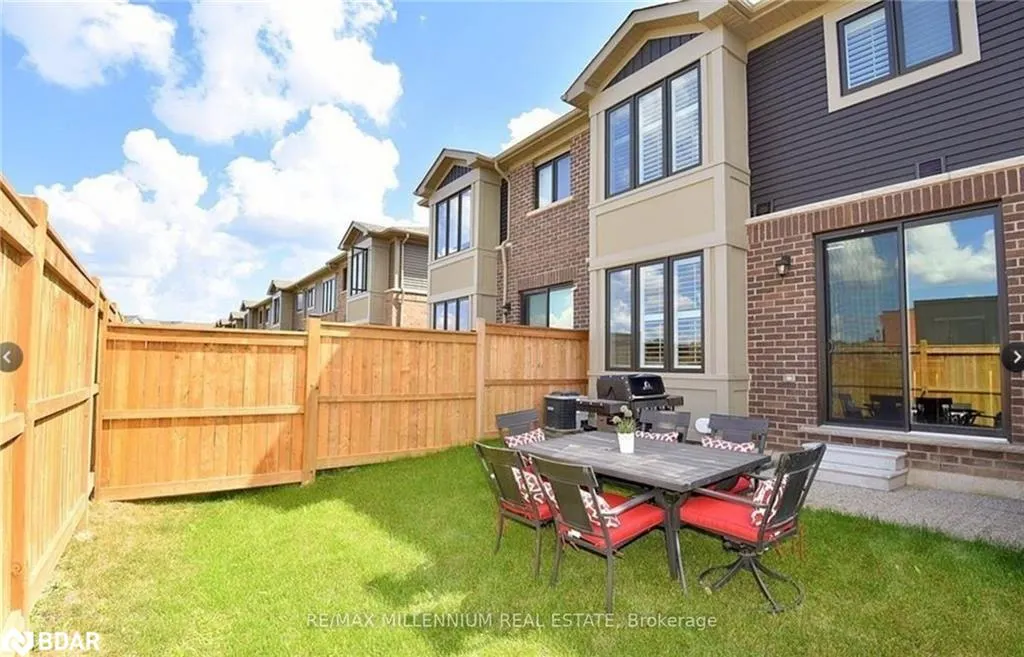 29 Hibiscus Lane