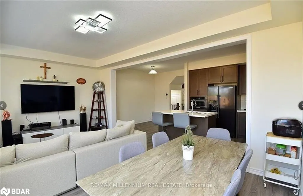 29 Hibiscus Lane