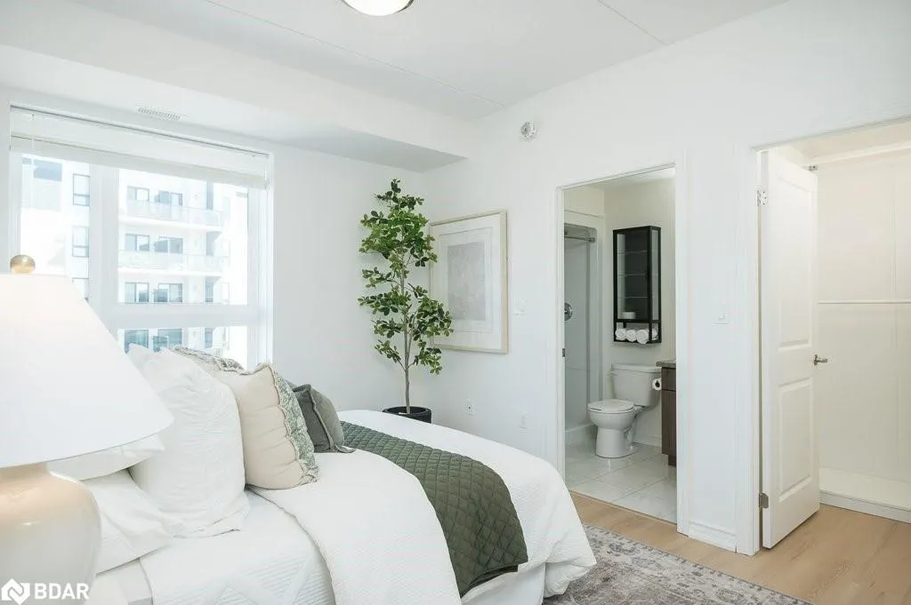 650 Sauve Street, #302