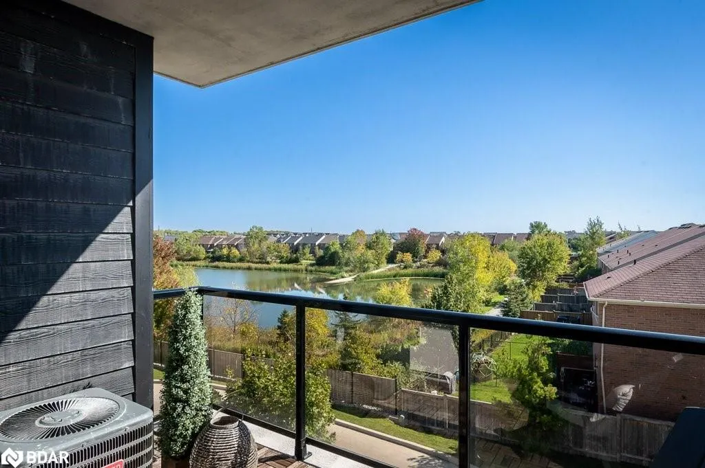 650 Sauve Street, #302