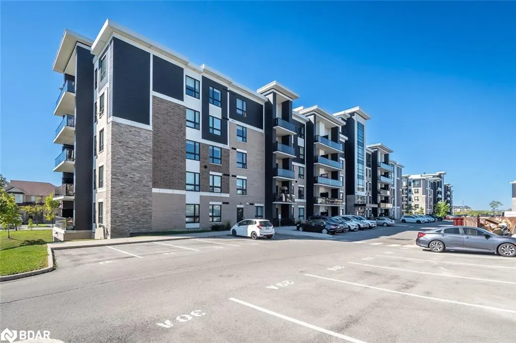 650 Sauve Street, #302