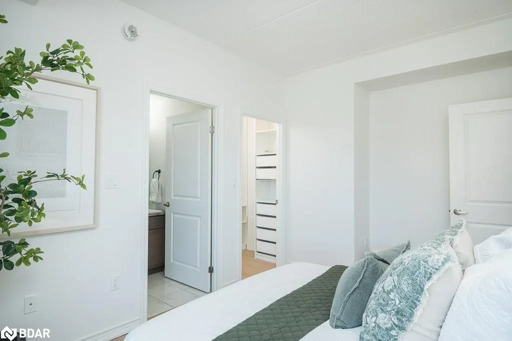 650 Sauve Street, #302