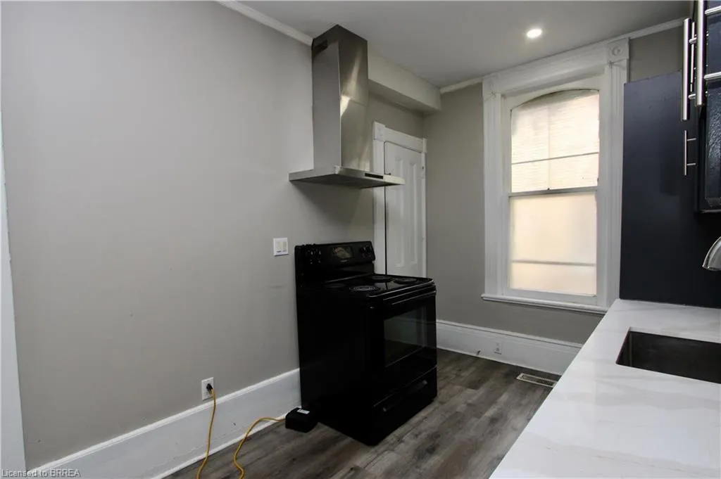 9 Fleet Street, #Front