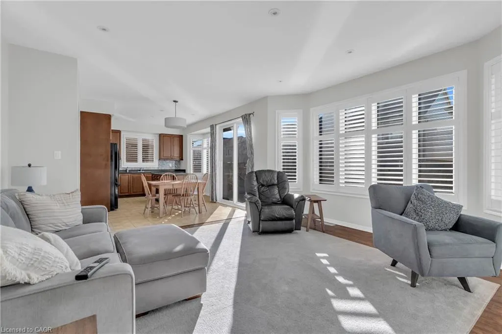 36 Beattie Crescent