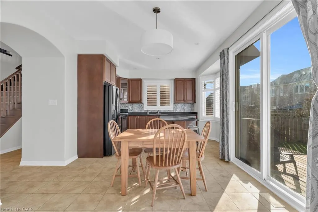 36 Beattie Crescent