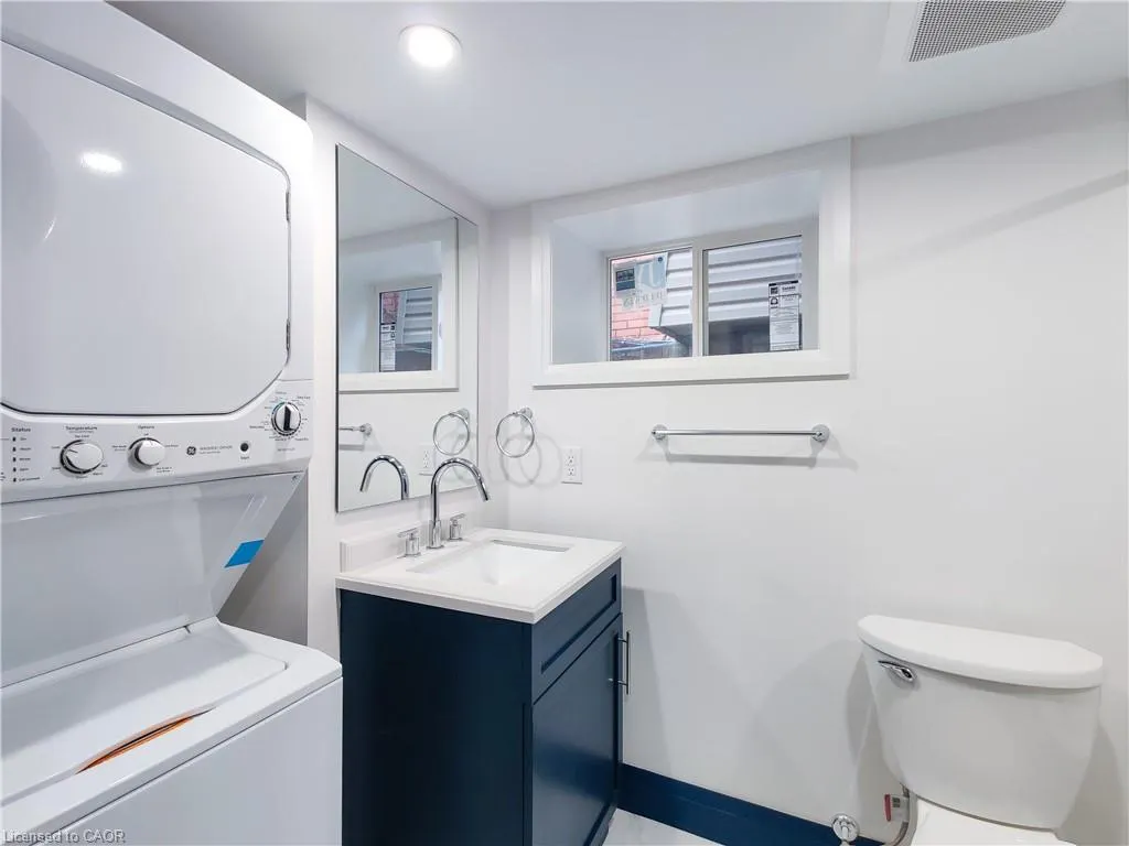 134 Ontario Avenue, #3