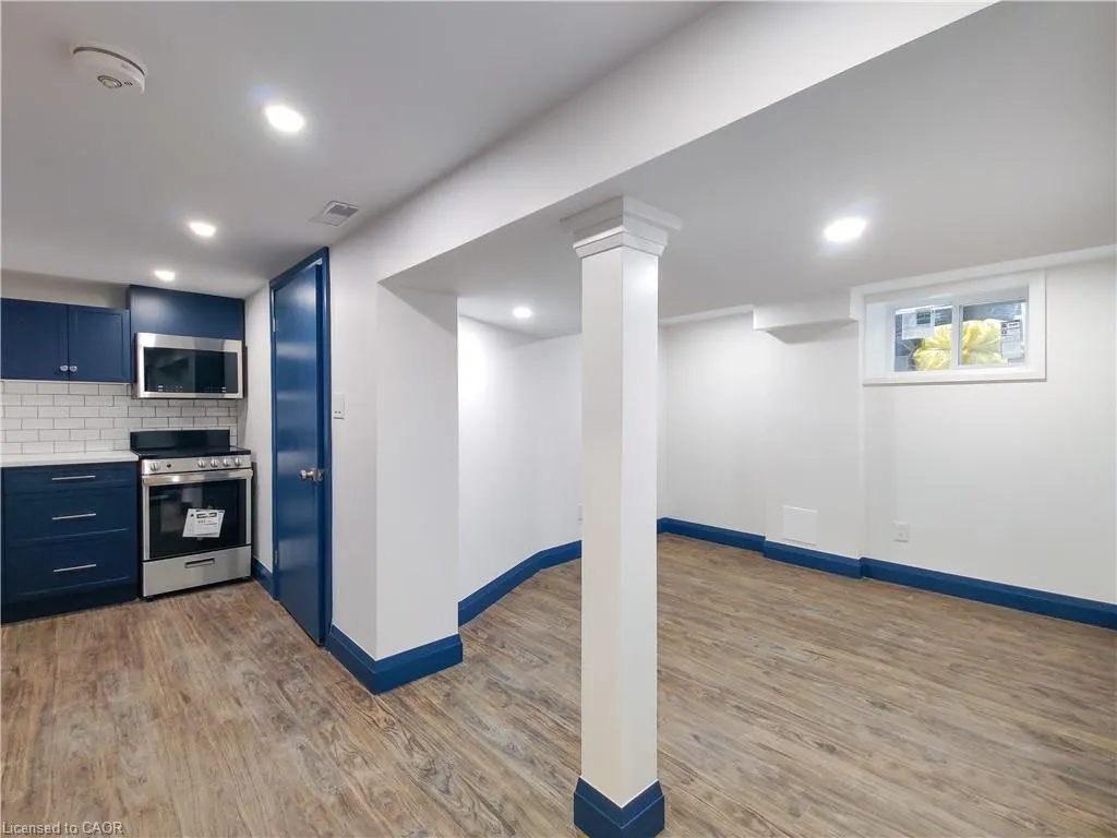 134 Ontario Avenue, #3