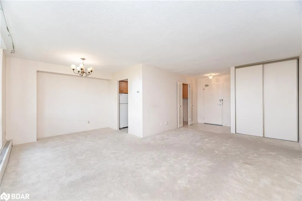 225 Harvard Place, #804