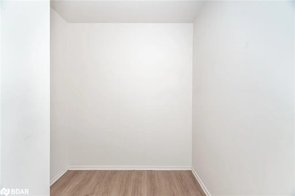 225 Harvard Place, #804