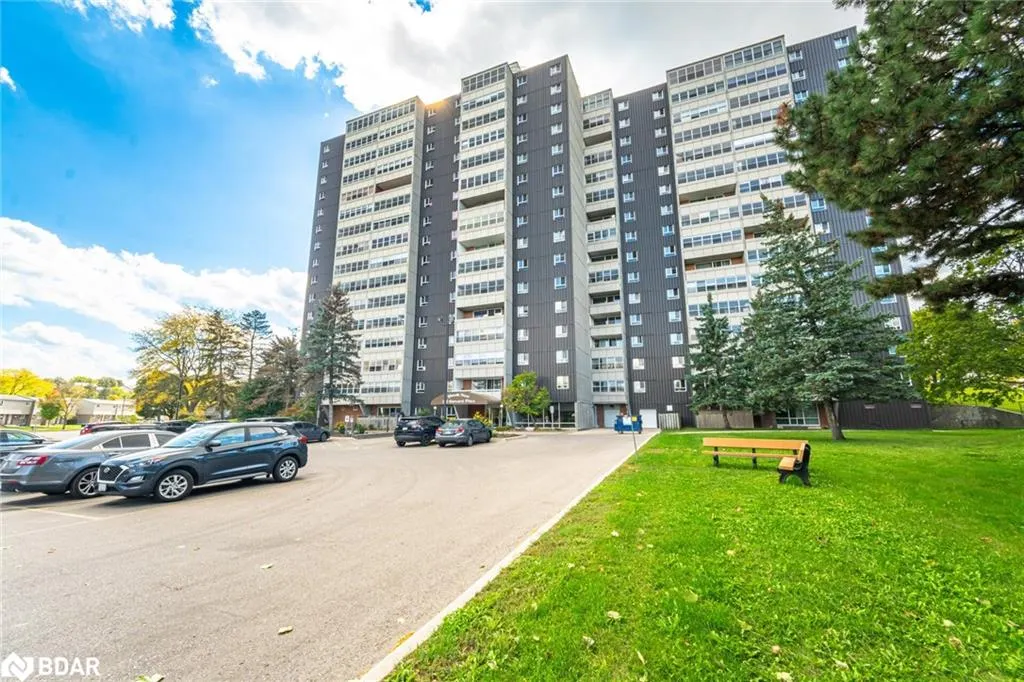 225 Harvard Place, #804