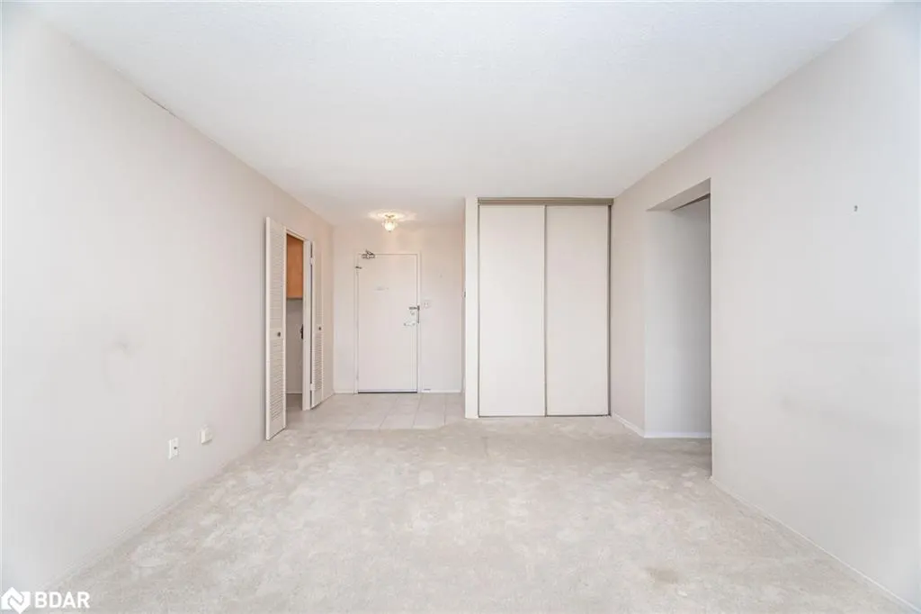225 Harvard Place, #804