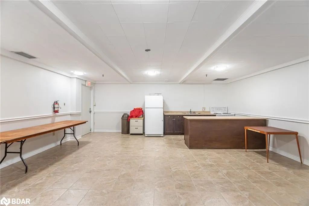 225 Harvard Place, #804