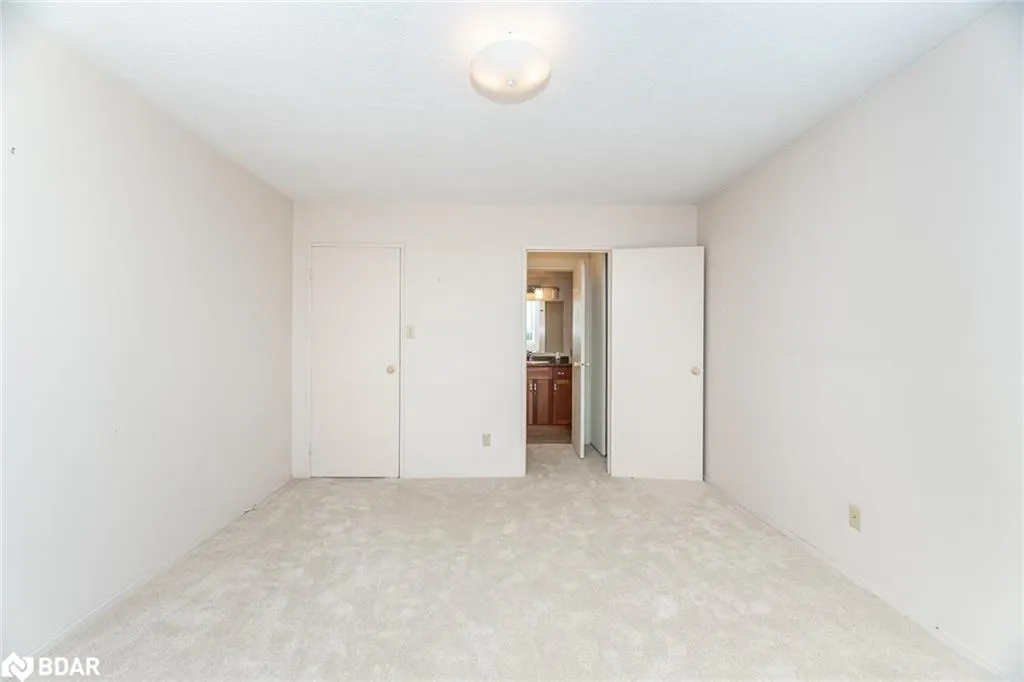 225 Harvard Place, #804