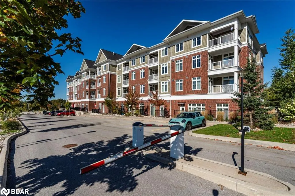 40 Horseshoe Boulevard Boulevard, #207