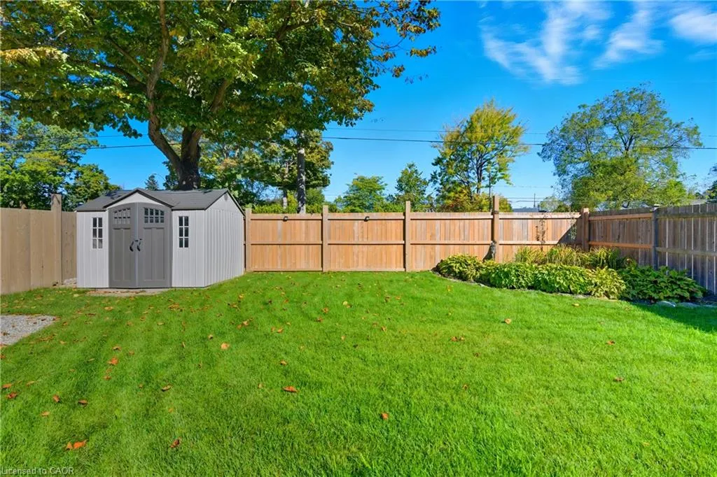 23 Glengrove Avenue