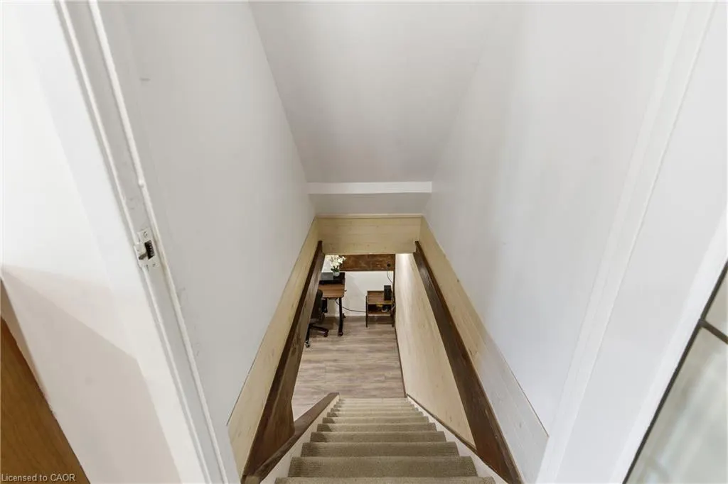 23 Glengrove Avenue