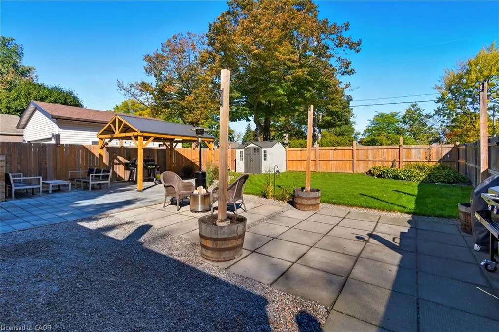 23 Glengrove Avenue