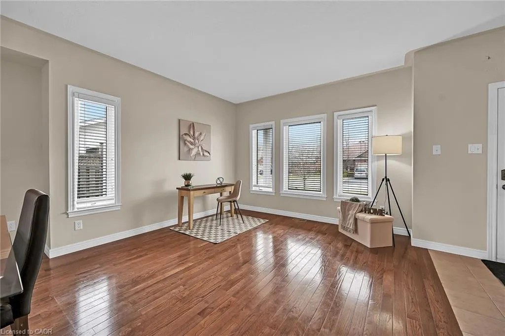 20 Oak Crescent