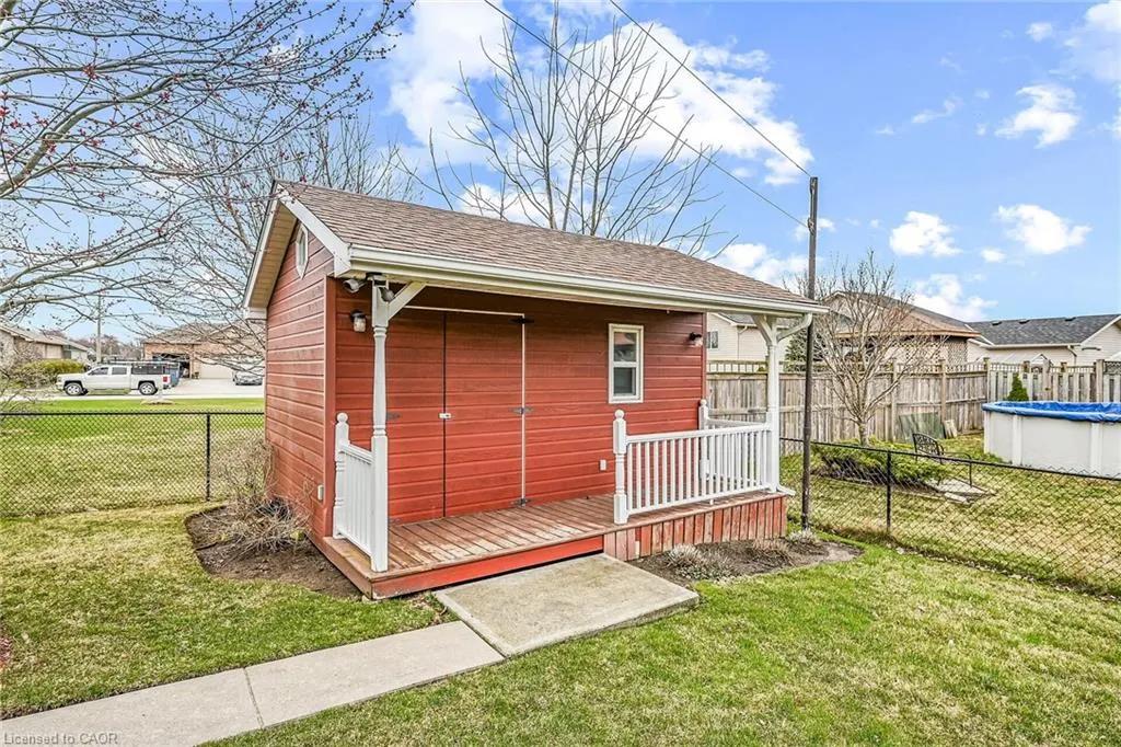 20 Oak Crescent