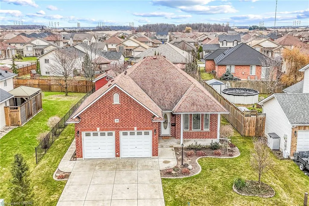 20 Oak Crescent
