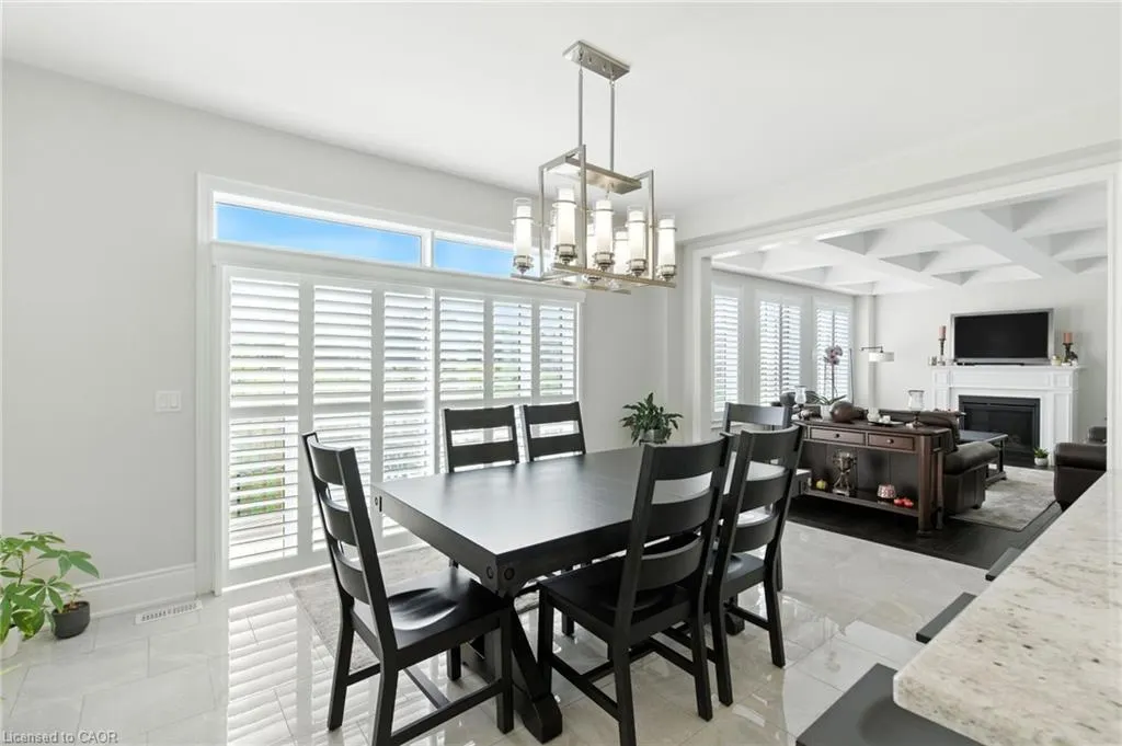 15 Robarts Drive