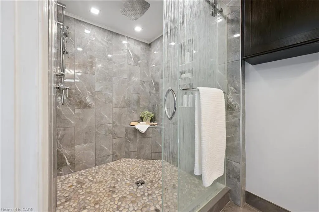 210 Highland Crescent, #12